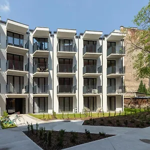 https://deluxe-studio-cracow-arianska-by-renters.krakowhotelspoland.com